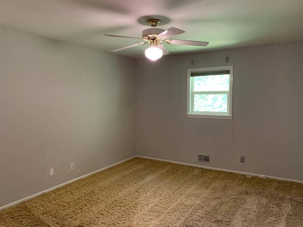 4 BR in Roswell