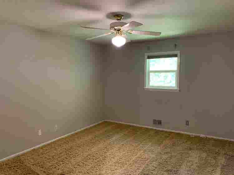 4 BR in Roswell