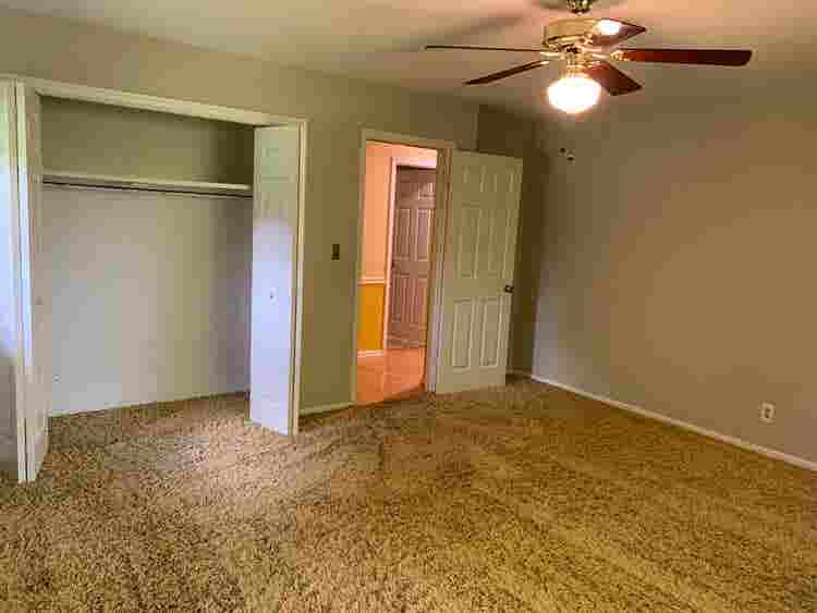 4 BR in Roswell