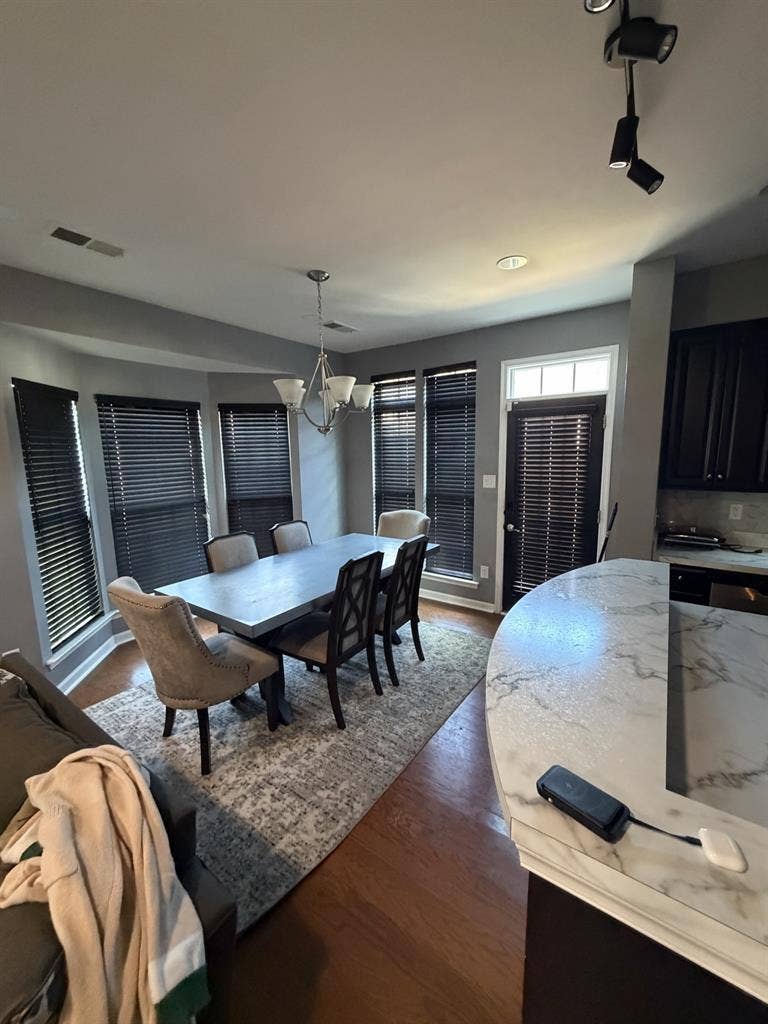 Room for Rent – $ (East End) 1000