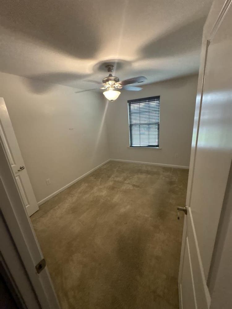 Room for Rent – $ (East End)