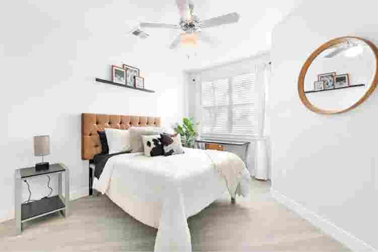 Fully Furnished - private room!