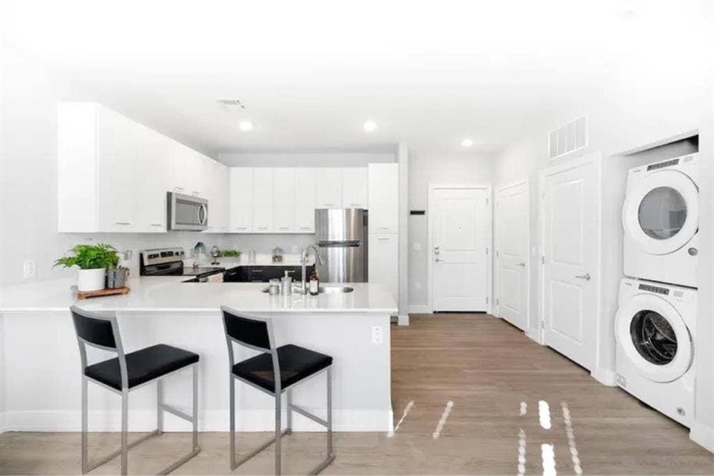 Fully Furnished - private room!