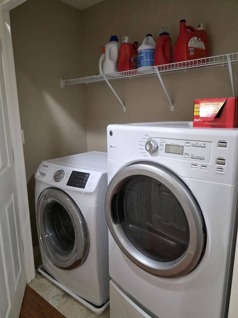 Looking for a roommate!