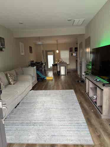 Room for rent in Bellevue.
