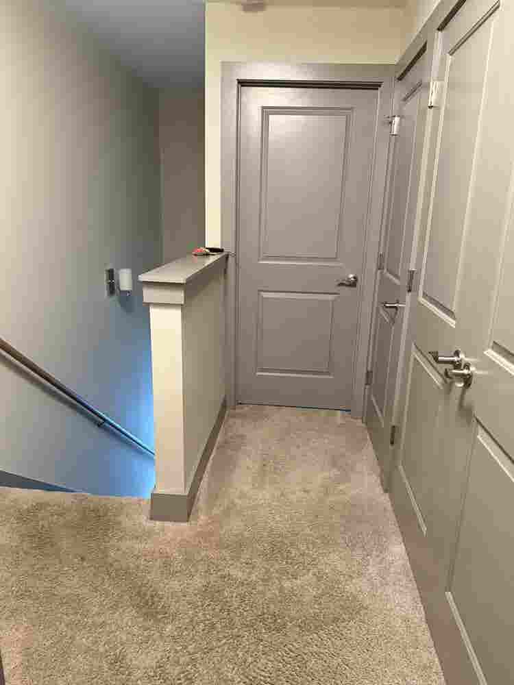 Room for rent in Bellevue.