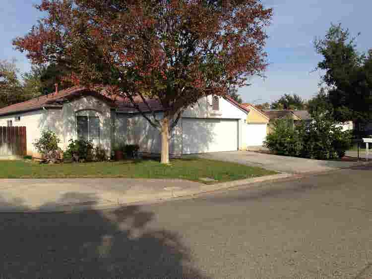 tile floors, vaulted ceilings