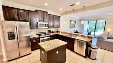 Beautiful Private Bedroom Townhome