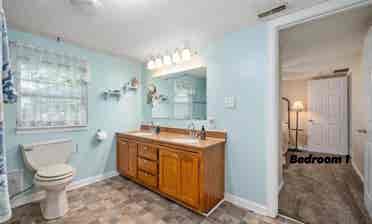 2 Rooms for Rent in Lafayette Home