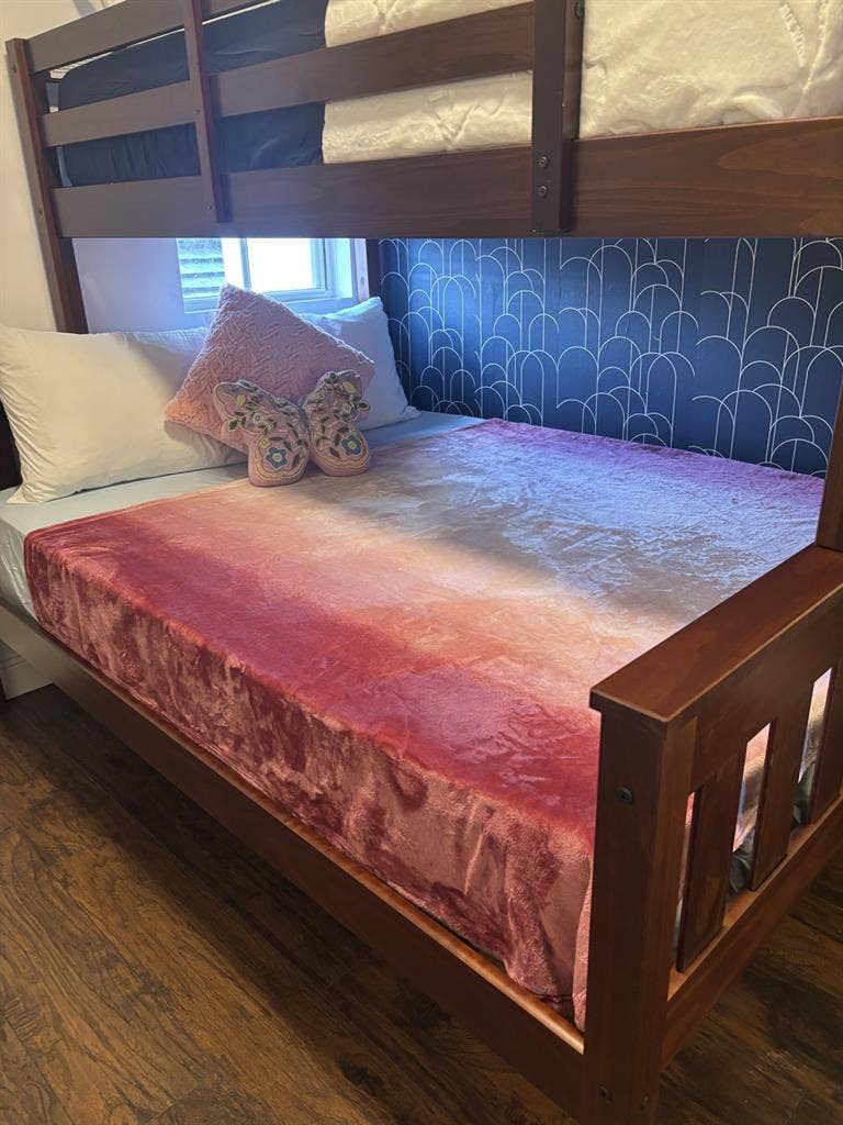 Sharing student rooms