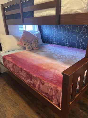 Sharing student rooms