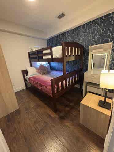 Sharing student rooms