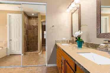 Master Bedroom for Rent