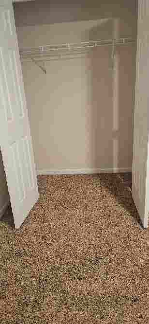 2 rooms available immediately!
$