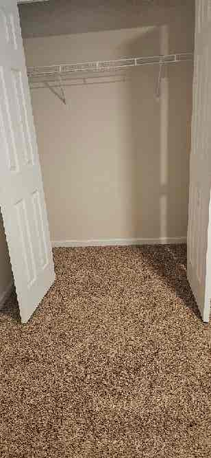 2 rooms available immediately!