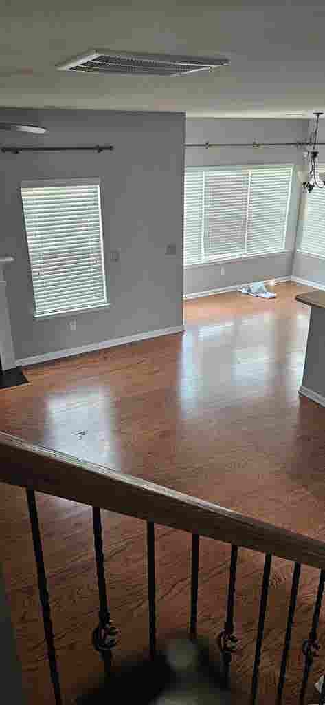 2 rooms available immediately!
$
