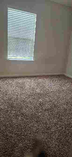 2 rooms available immediately!
$