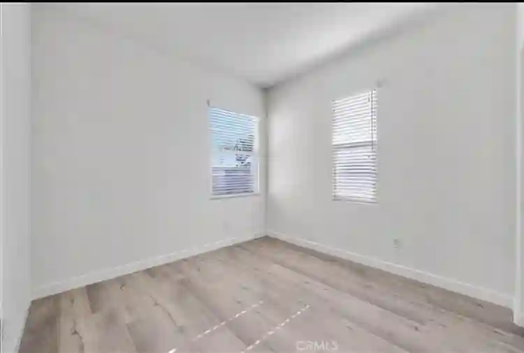 NEED ROOMMATE- ASAP!!