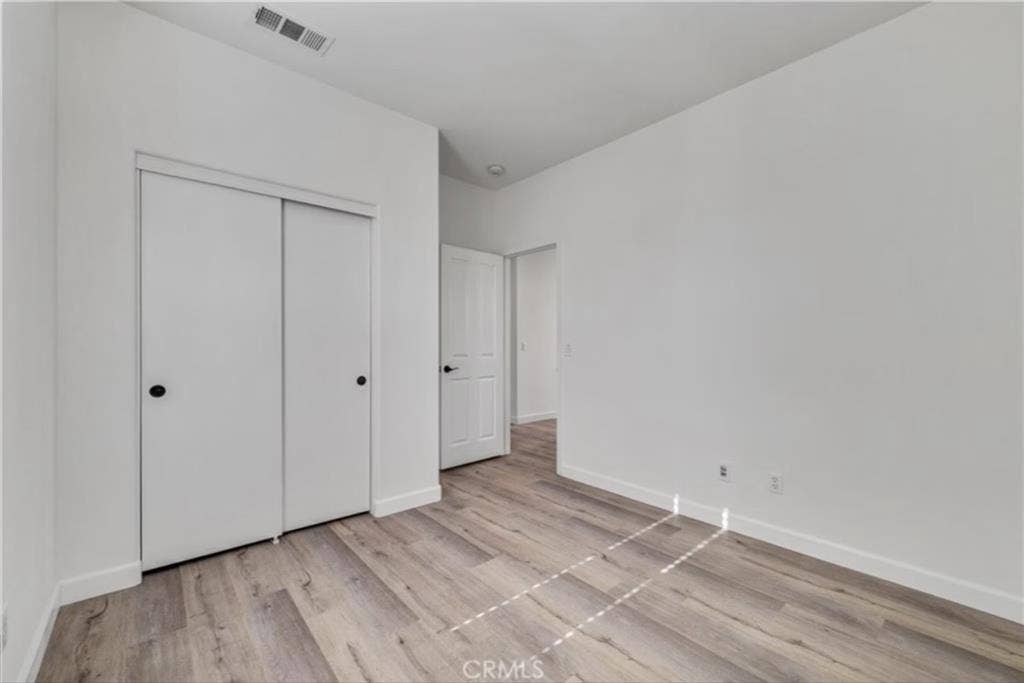 Looking for a roommate!