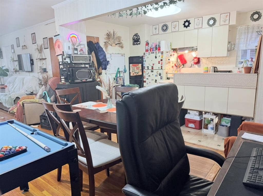 Lg Private BR in Astoria- Sept 1st