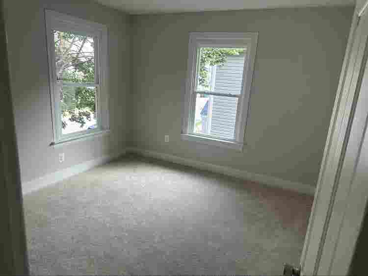 Cozy room for rent.
