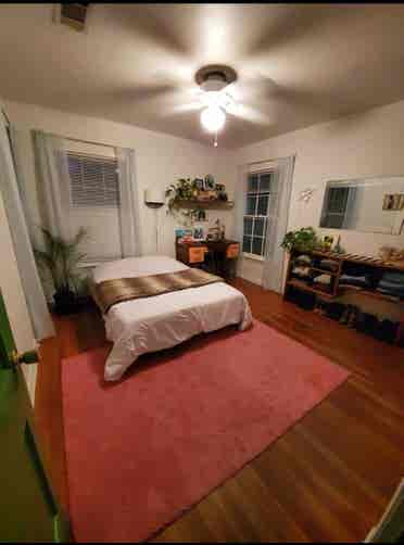 Room Available in Cottage