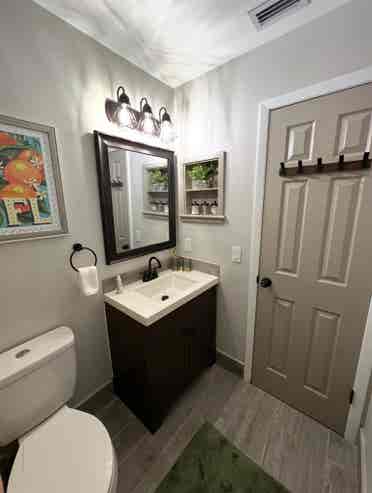 Bedroom available for student