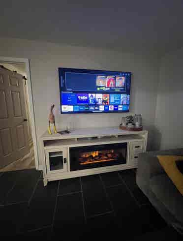 Bedroom available for student