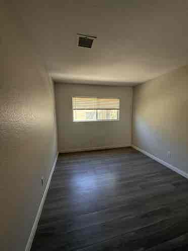 Room to rent