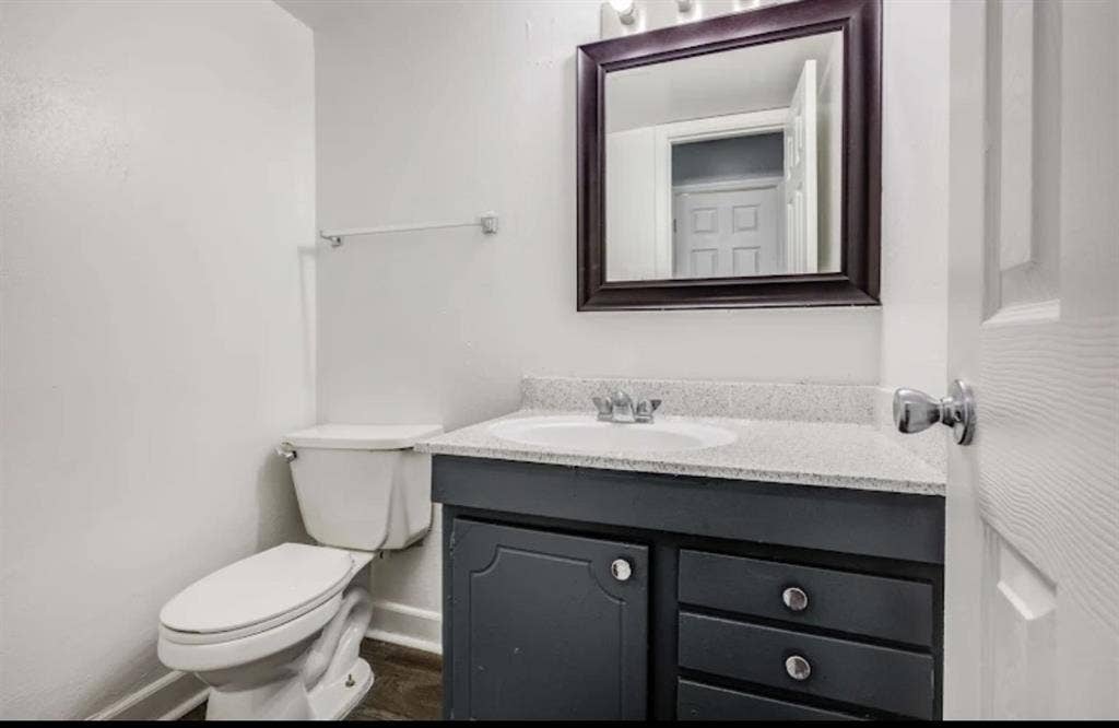 Roommate Needed