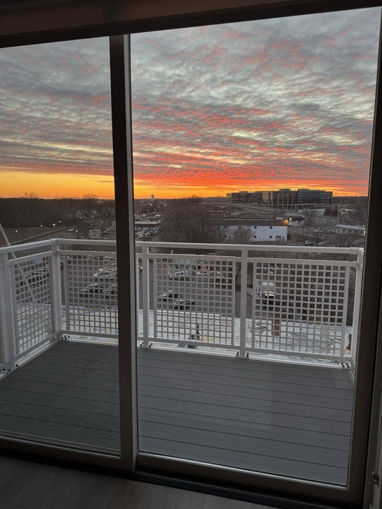 Looking for a female roommate!