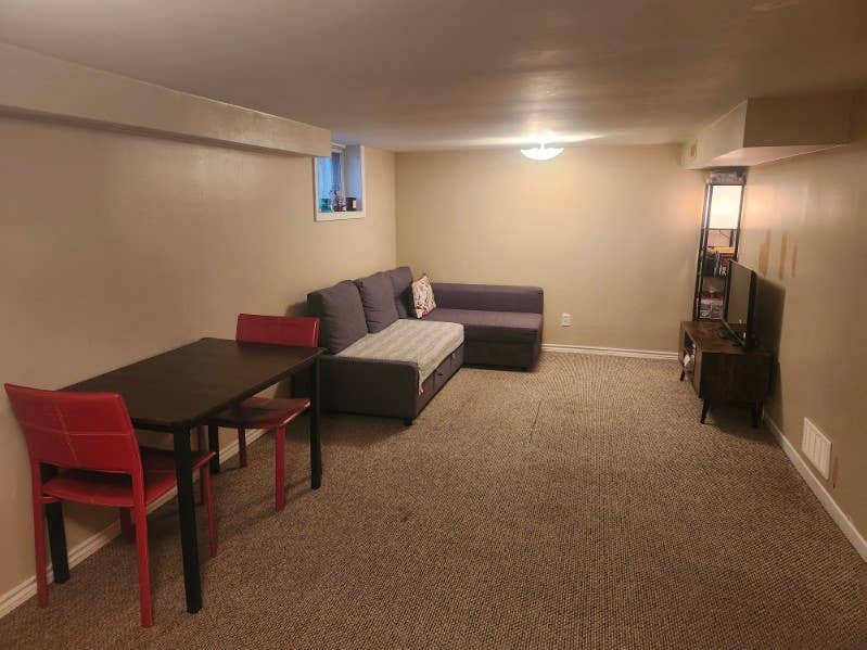 Yonge/Sheppard 2 Bedroom -All Incl.