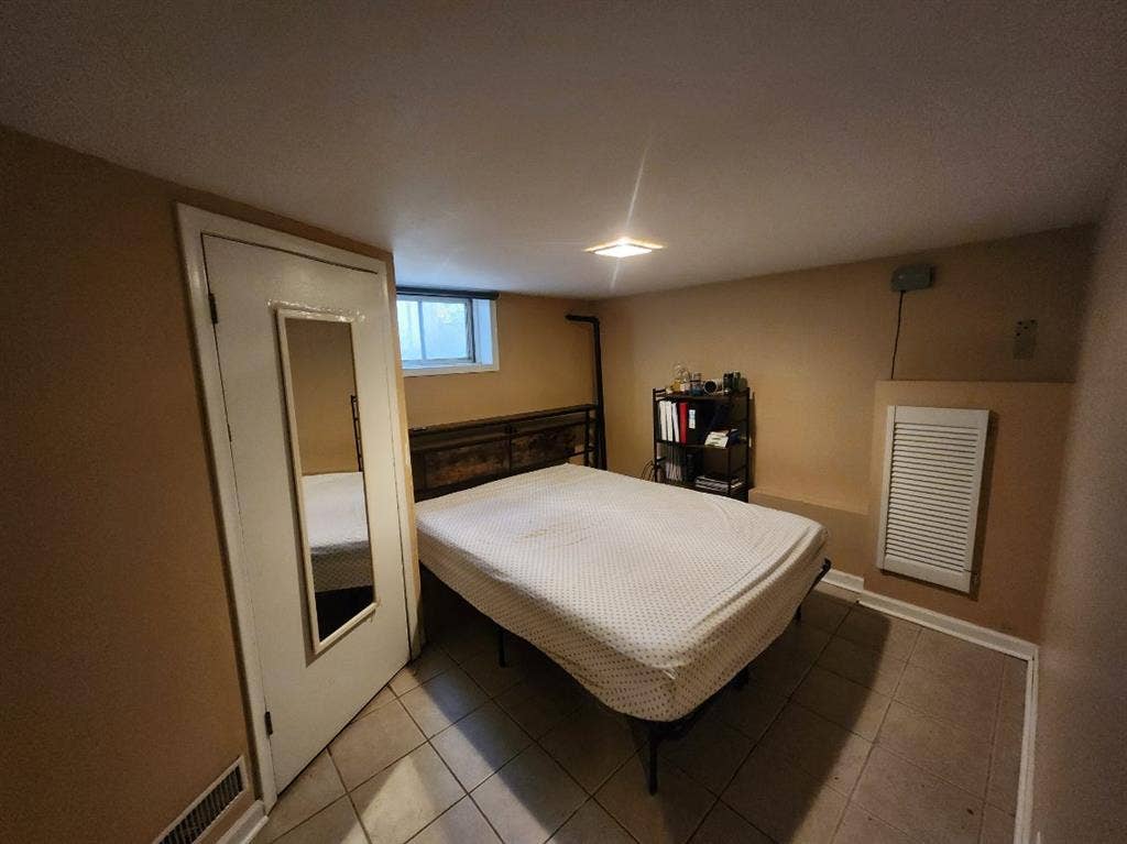 Yonge/Sheppard 2 Bedroom -All Incl.