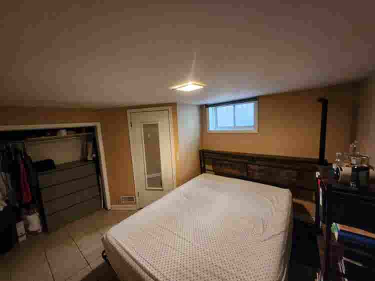 Yonge/Sheppard 2 Bedroom -All Incl.
