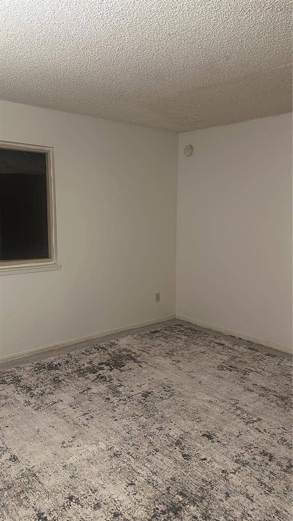 $- Large spacious room