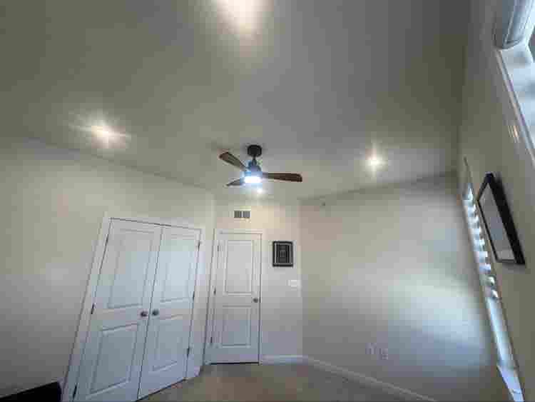 Room in Gorgeous townhouse Fairfax