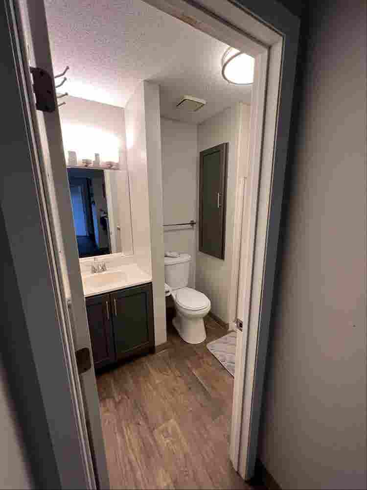Room/Bath for Rent West Bloomington