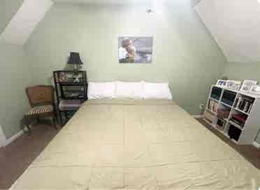 Quiet Peaceful Private Room