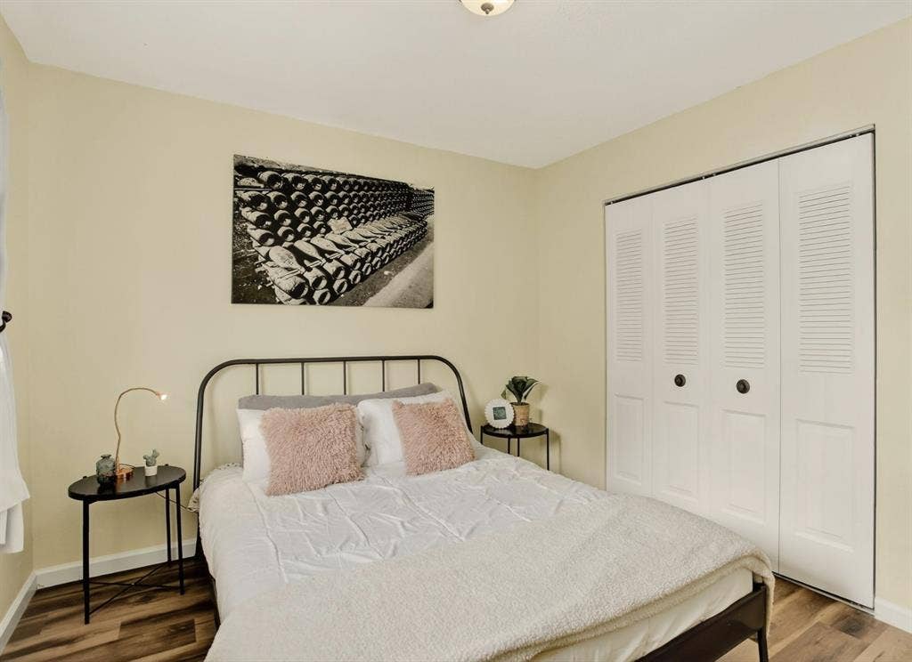 Single Bedroom,