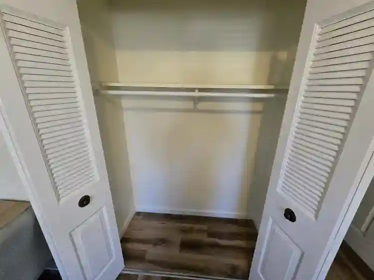 Private Room W/ Closet and Parking