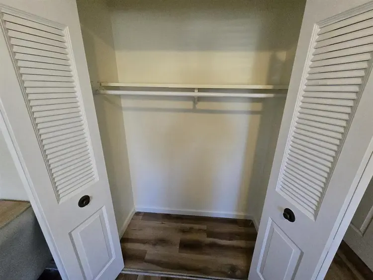 Private Room W/ Closet and Parking