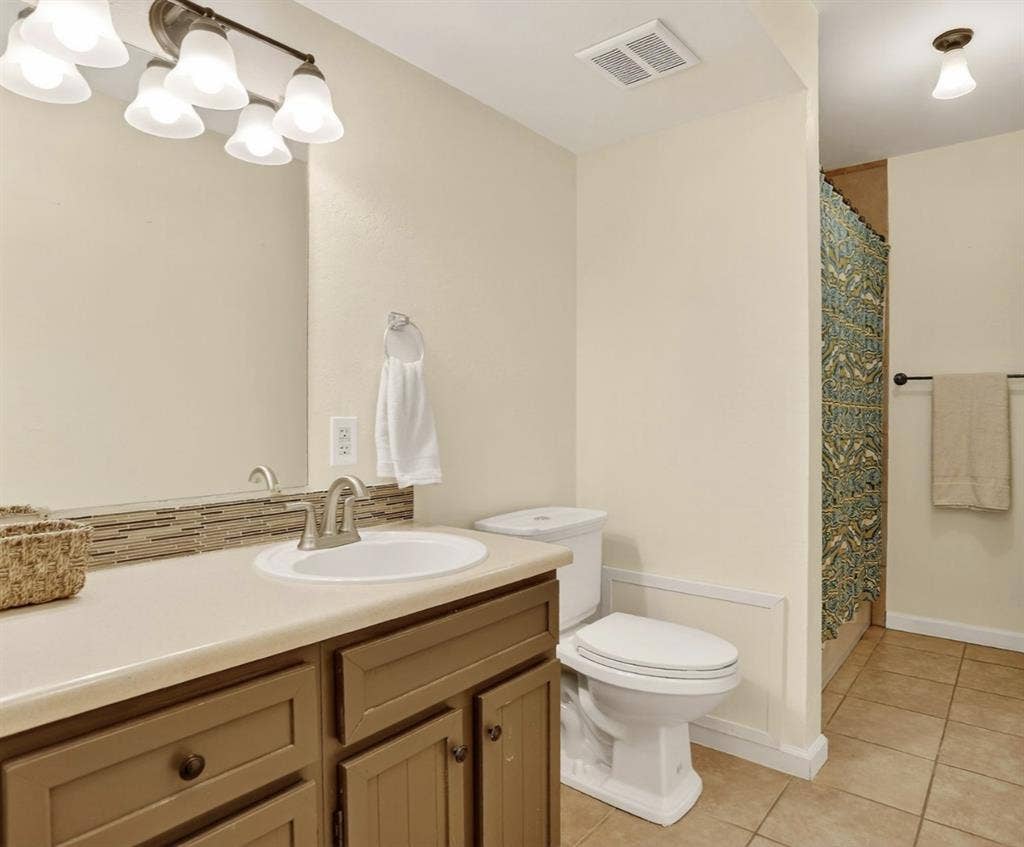 Single Bedroom,