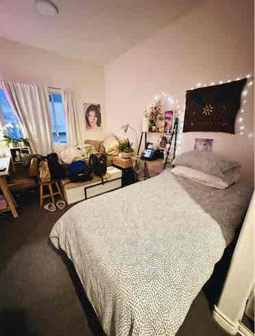 Shared bedroom in West LA/Sawtelle