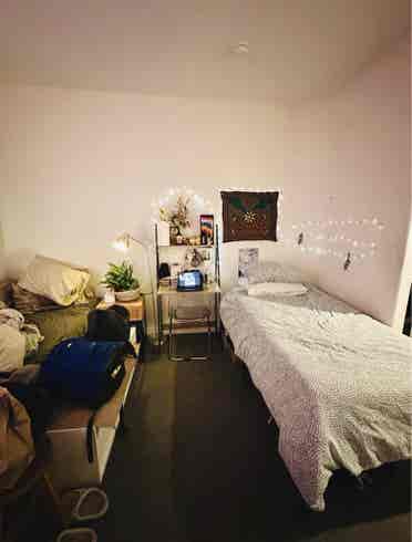 Shared bedroom in West LA/Sawtelle
