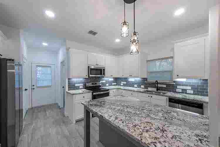 1 BR in Fort Worth