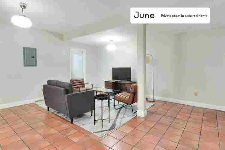 5 BR in Boston