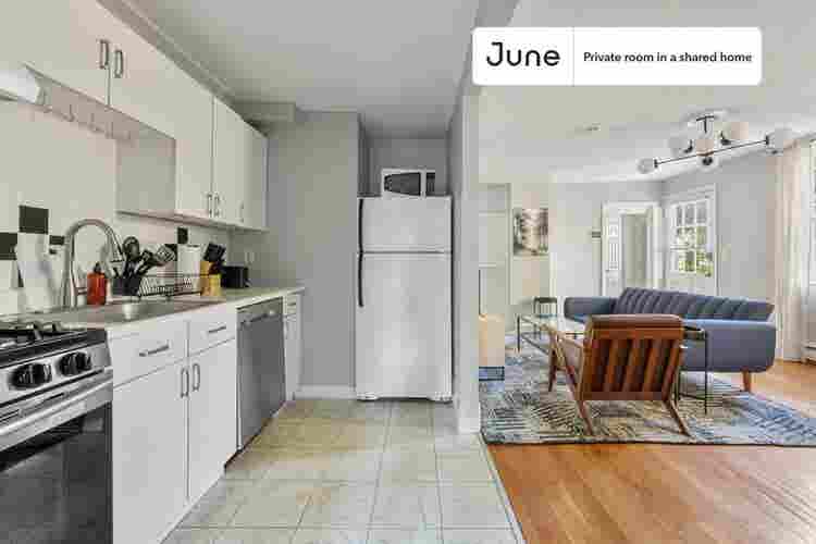 2 BR in Boston