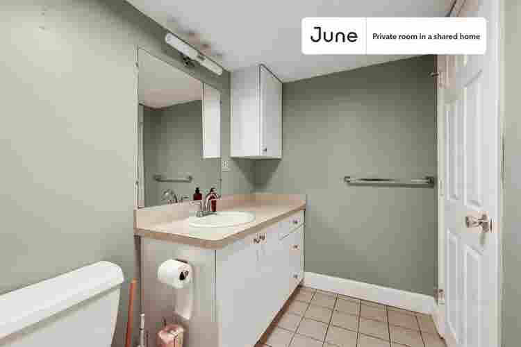 2 BR in Boston