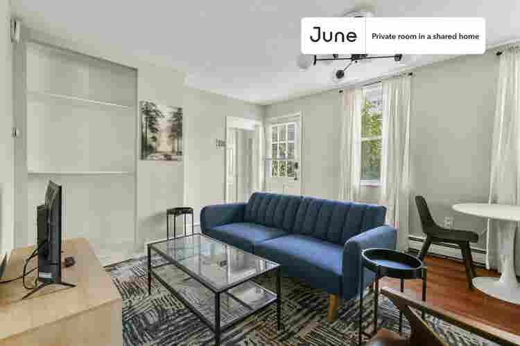 2 BR in Boston