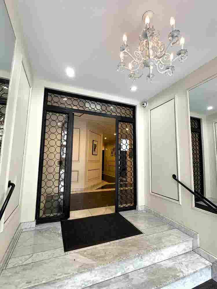 Furnished private bedroom in UWS